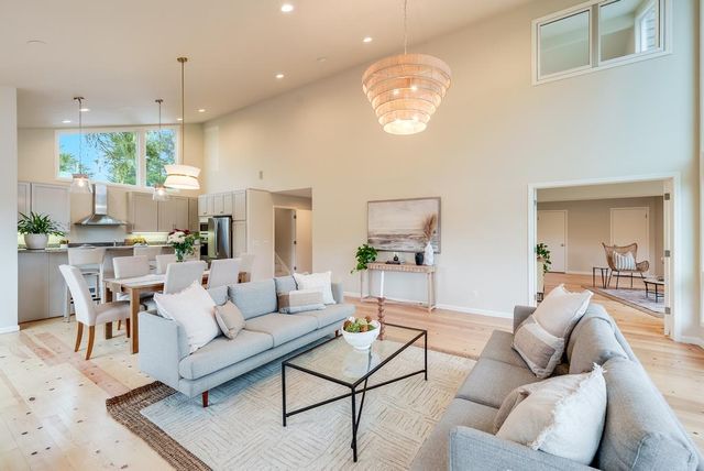 8 Cresta Way, La Selva Beach, CA 95076