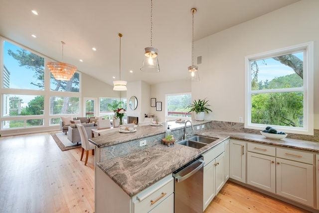 8 Cresta Way, La Selva Beach, CA 95076