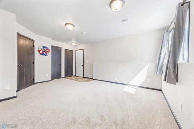 6718 69th Avenue S, Horace, ND 58047