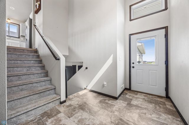 6718 69th Avenue S, Horace, ND 58047