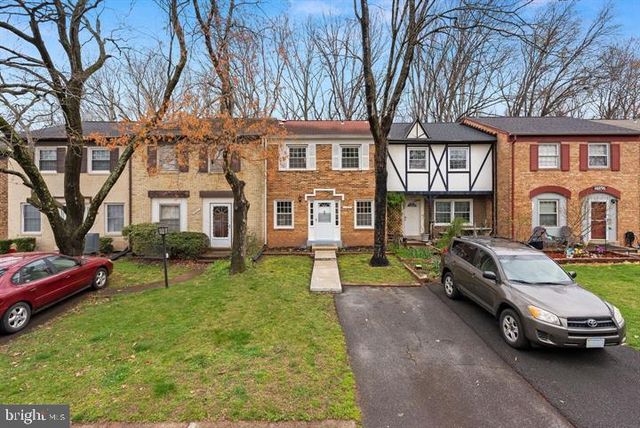 14895 LAMBETH SQ, Centreville, VA 20120