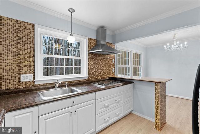 14895 LAMBETH SQ, Centreville, VA 20120