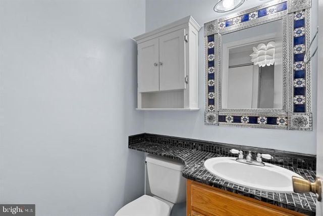 14895 LAMBETH SQ, Centreville, VA 20120