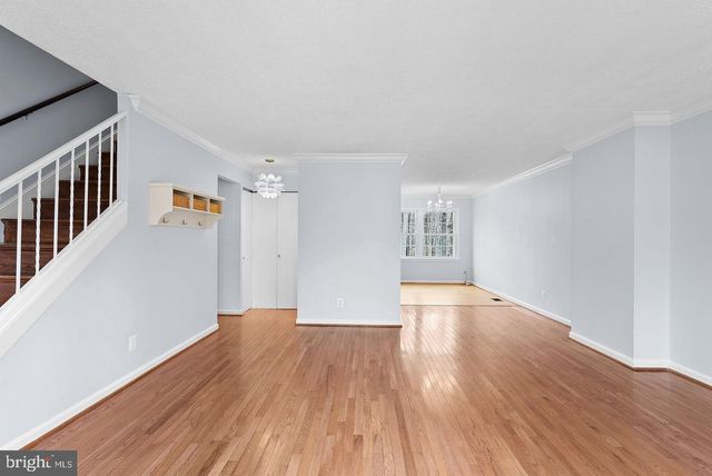 14895 LAMBETH SQ, Centreville, VA 20120