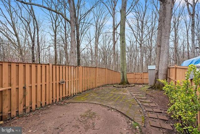 14895 LAMBETH SQ, Centreville, VA 20120