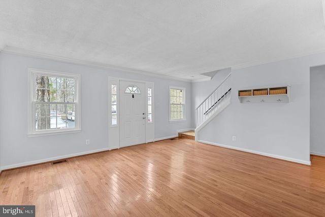 14895 LAMBETH SQ, Centreville, VA 20120