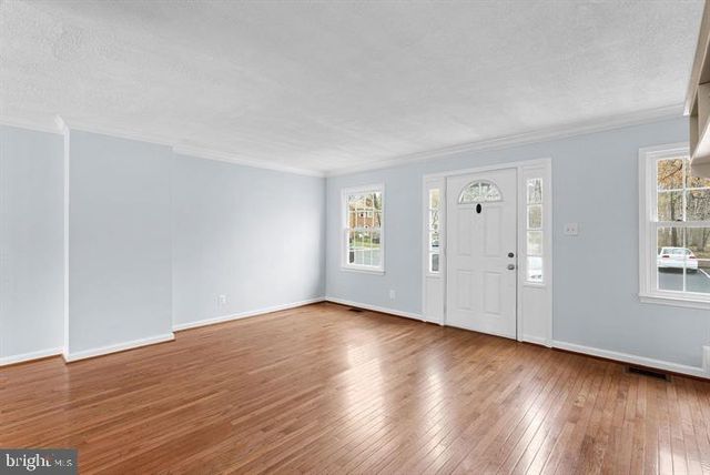 14895 LAMBETH SQ, Centreville, VA 20120