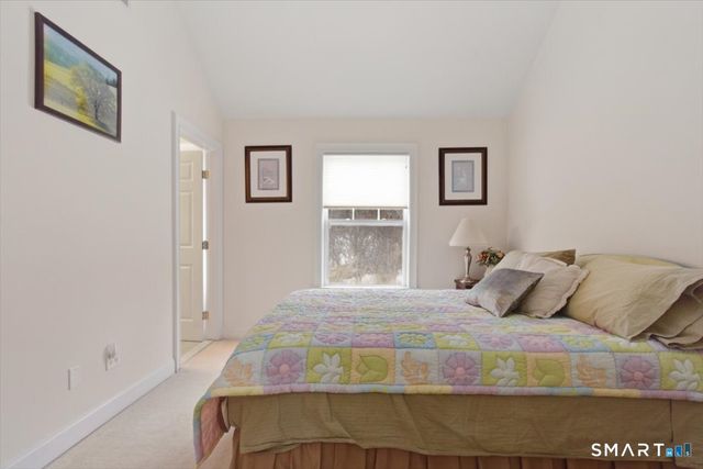 21 Crestview Lane 21, Danbury, CT 06810