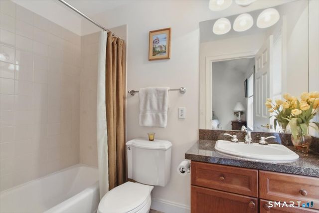 21 Crestview Lane 21, Danbury, CT 06810