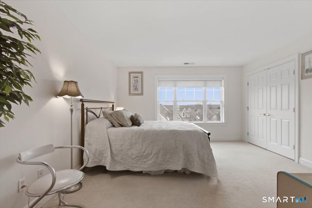 21 Crestview Lane 21, Danbury, CT 06810