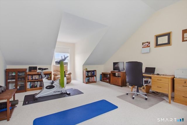 21 Crestview Lane 21, Danbury, CT 06810