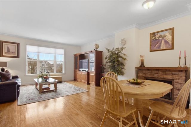 21 Crestview Lane 21, Danbury, CT 06810