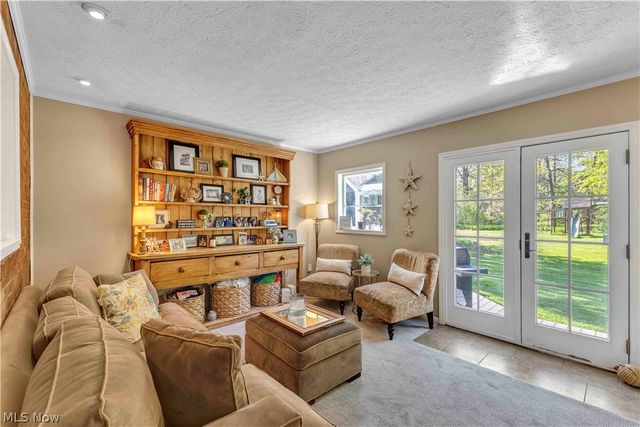 28405 Lincoln Road, Bay Village, OH 44140