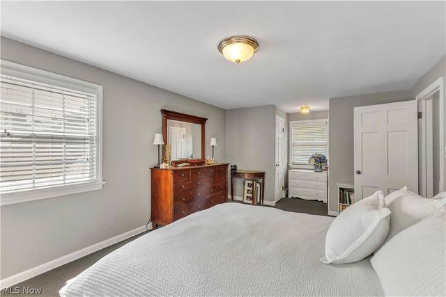 28405 Lincoln Road, Bay Village, OH 44140