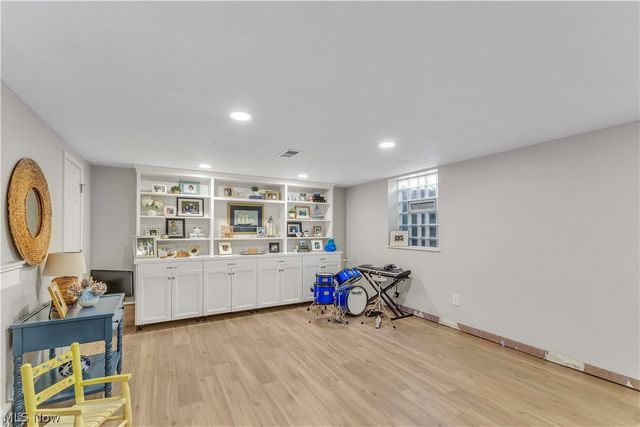 28405 Lincoln Road, Bay Village, OH 44140