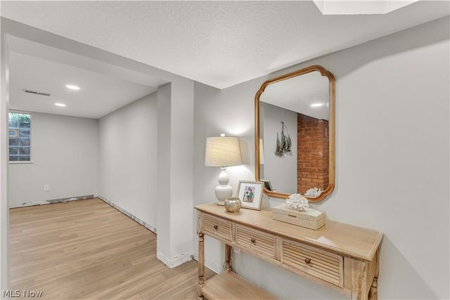 28405 Lincoln Road, Bay Village, OH 44140