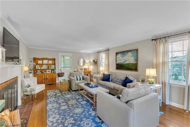 28405 Lincoln Road, Bay Village, OH 44140