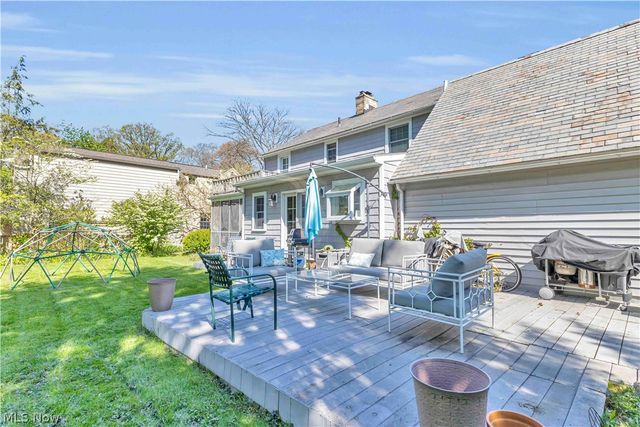 28405 Lincoln Road, Bay Village, OH 44140