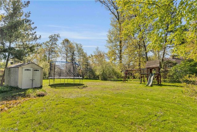 28405 Lincoln Road, Bay Village, OH 44140