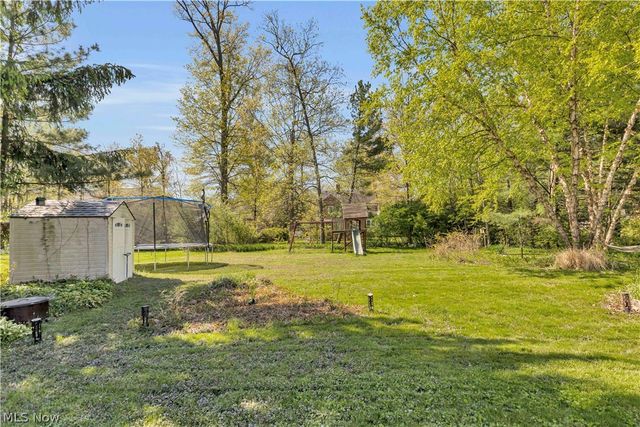 28405 Lincoln Road, Bay Village, OH 44140