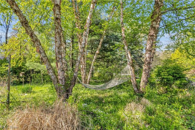 28405 Lincoln Road, Bay Village, OH 44140