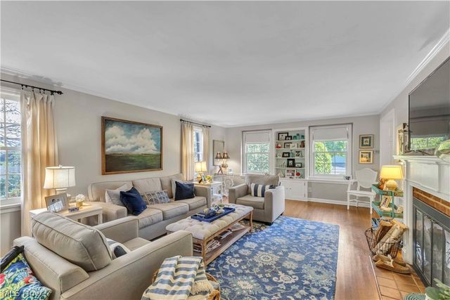 28405 Lincoln Road, Bay Village, OH 44140