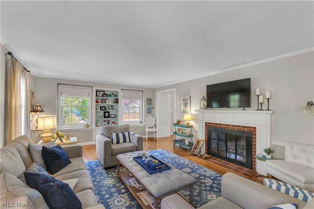 28405 Lincoln Road, Bay Village, OH 44140