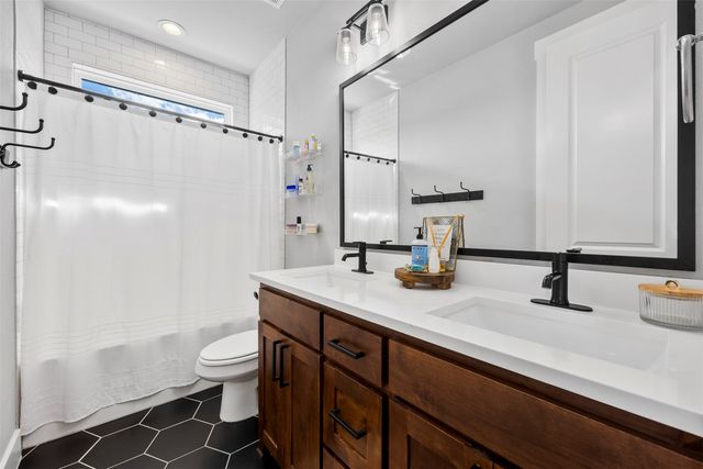 870 Dove Meadow Trail, Waxahachie, TX 75167