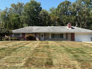 2253 Valley Brook Drive, Toledo, OH 43615