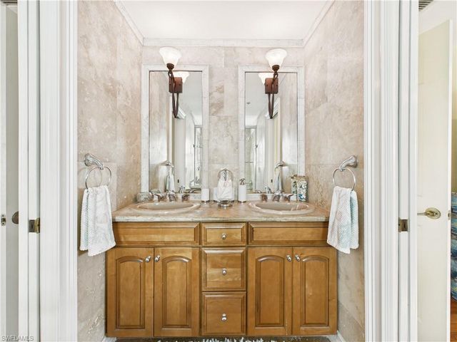 16700 Wisteria DR, Fort Myers, FL 33908