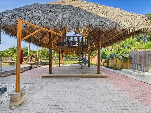 16700 Wisteria DR, Fort Myers, FL 33908