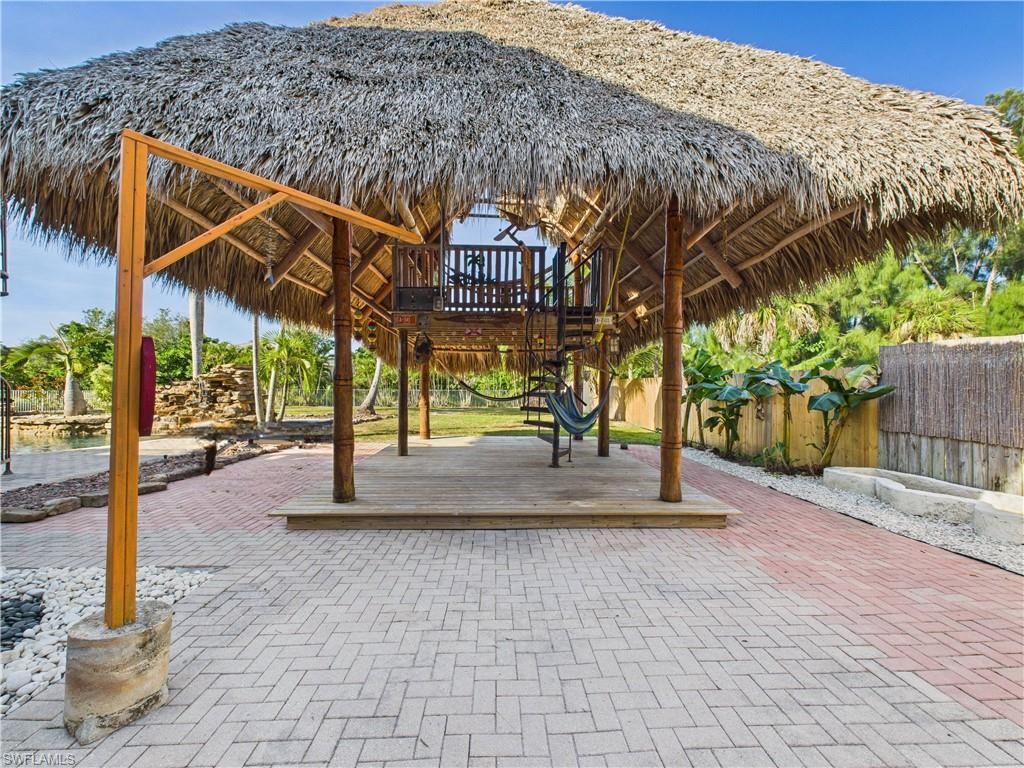 16700 Wisteria DR, FORT MYERS, FL 33908 — photo 5