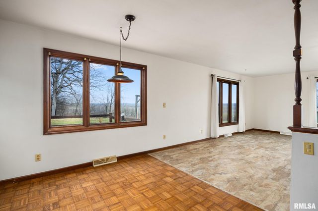 1 HOPEWELL Drive, Sparland, IL 61565