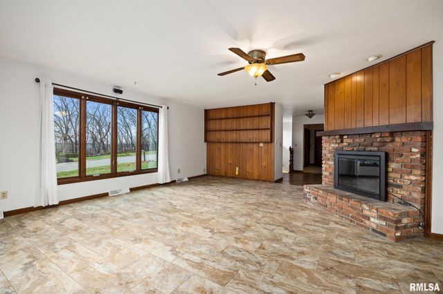 1 HOPEWELL Drive, Sparland, IL 61565