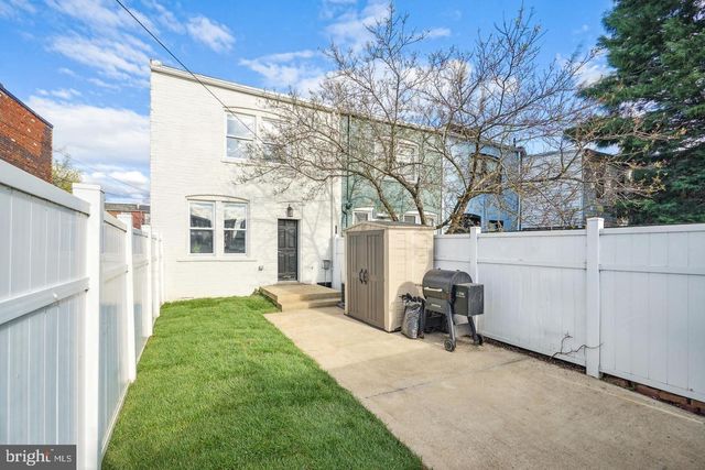 325 17TH ST SE, Washington, DC 20003