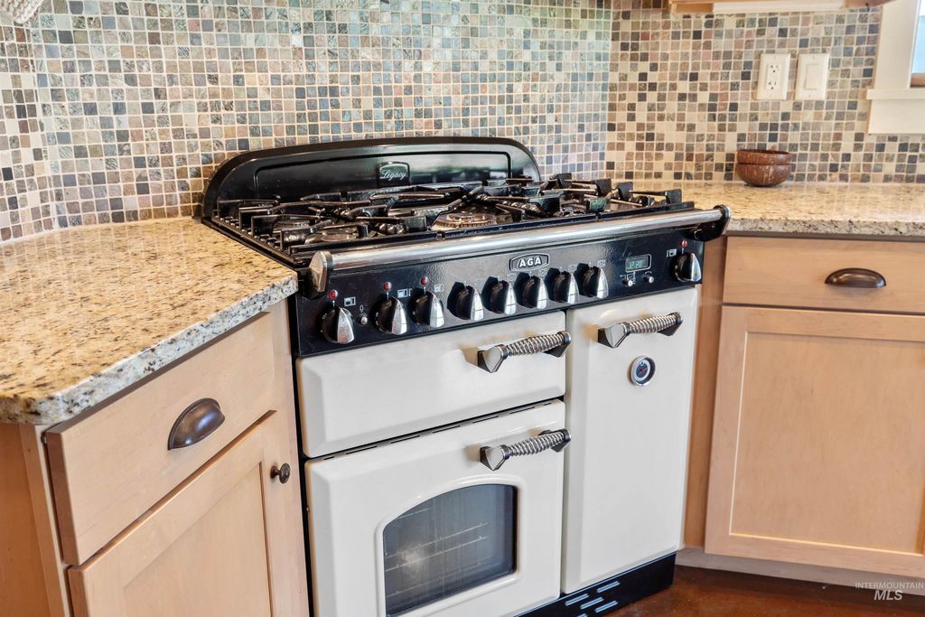 610 Cabarton Rd, Cascade, ID 83611 photo 22