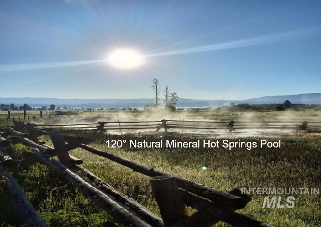 610 Cabarton Rd, Cascade, ID 83611 photo 4