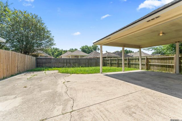 5535 Ducros Dr, Baton Rouge, LA 70820
