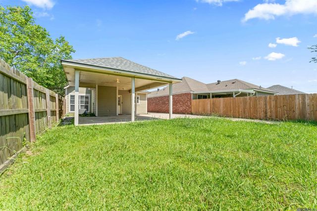 5535 Ducros Dr, Baton Rouge, LA 70820