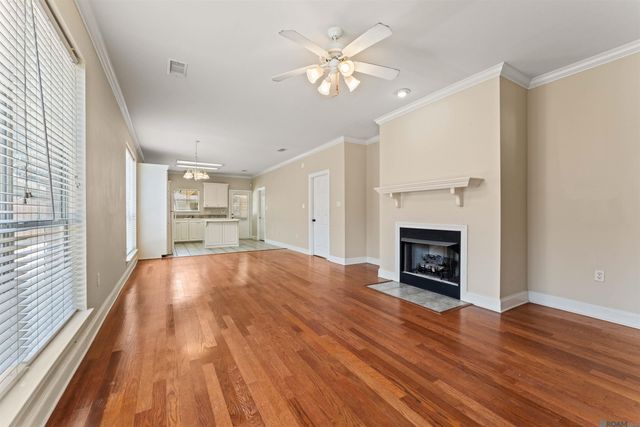 5535 Ducros Dr, Baton Rouge, LA 70820