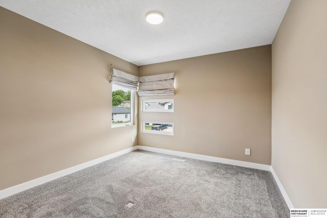 459 N Allen Street, Bennington, NE 68007