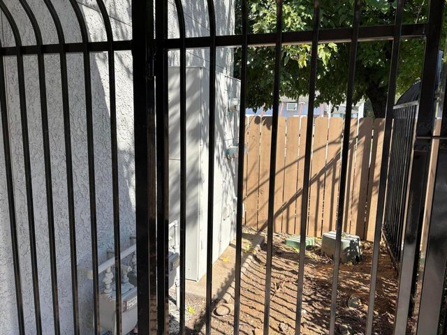 2030 Hartnell Avenue, Redding, CA 96002