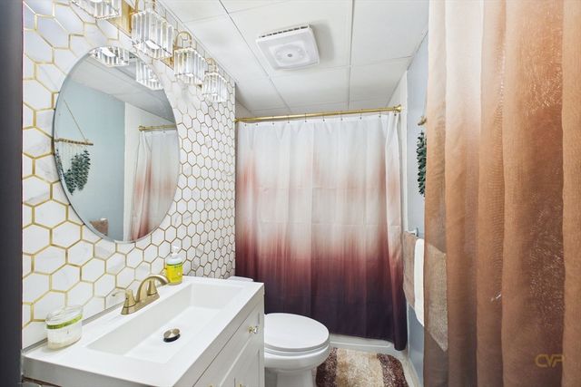 10 Ashley St, New Bedford, MA 02744