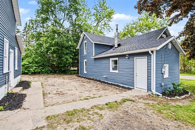 189 Banks Street, Coloma, MI 49038