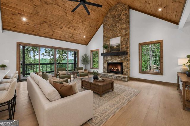 1729 Barnes Chapel Road, Blue Ridge, GA 30513