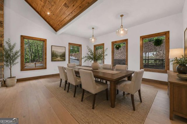 1729 Barnes Chapel Road, Blue Ridge, GA 30513