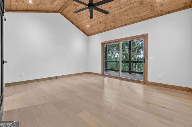 1729 Barnes Chapel Road, Blue Ridge, GA 30513