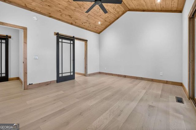1729 Barnes Chapel Road, Blue Ridge, GA 30513