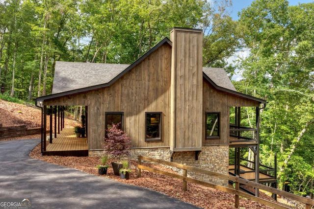 1729 Barnes Chapel Road, Blue Ridge, GA 30513