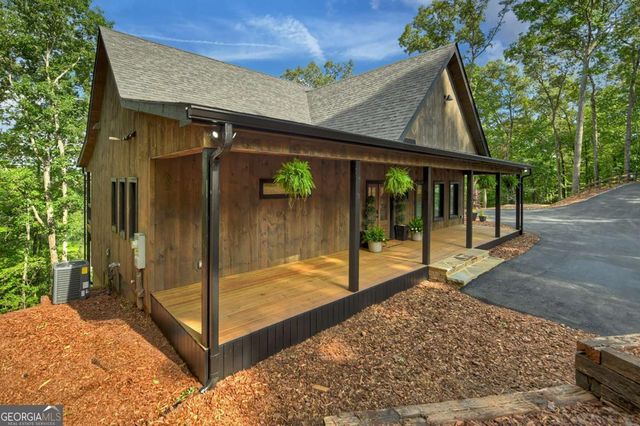 1729 Barnes Chapel Road, Blue Ridge, GA 30513